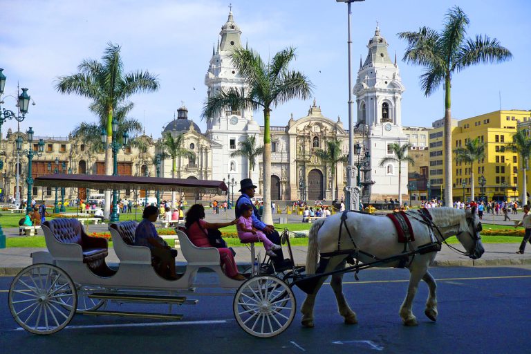 lima-city-main-square-tour