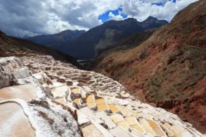 Sacred Valley and Machu Picchu Tour from Cusco